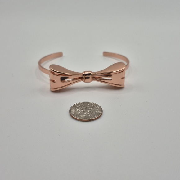 Ted Baker ROSE GOLD Bow Cuff - Picture 4 of 4